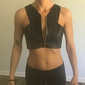 Blk Forever 21 zip crop top, faux leather, sz sm
